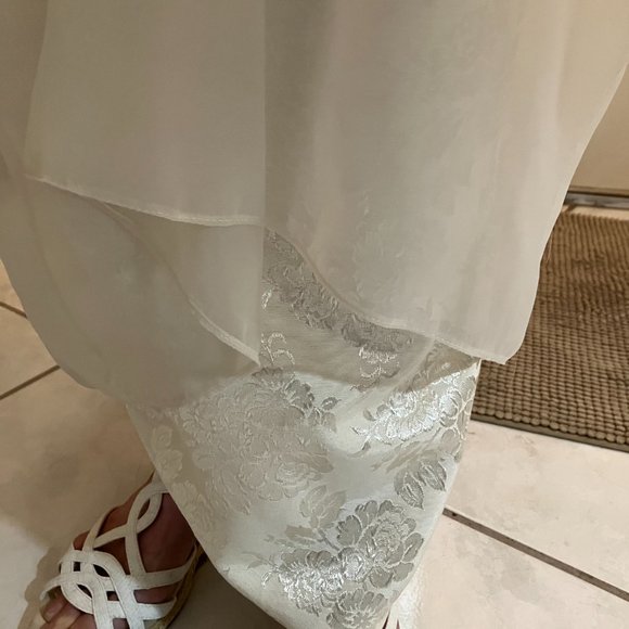 Ivory Custom Made Wedding/Formal Gowwn Approx Size 12 - Picture 7 of 10